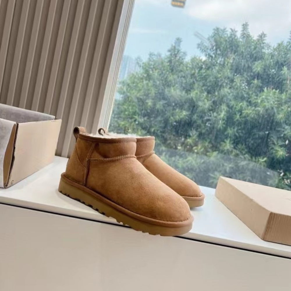 UGG Classic Ultra Mini Chestnut